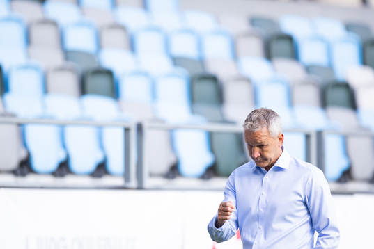 Örgrytes tränare Keith Millen deppar