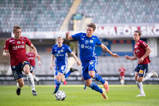 Örgrytes Anton Andreasson och Sundsvalls Jesper Carström