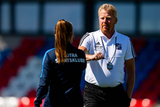 Roger Iversen, head coach of Fram, and Renate Blindheim,