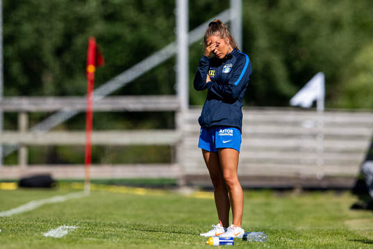 Renate Blindheim, head coach of Sotra, looks dejected