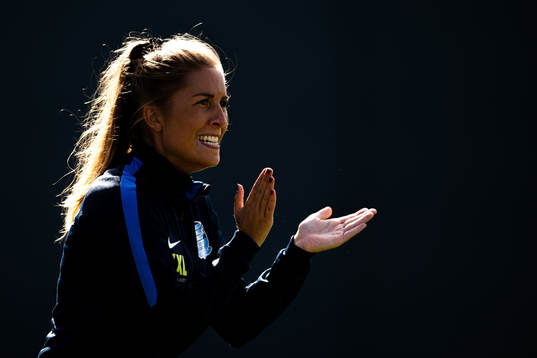 Renate Blindheim, head coach of Sotra, celebrates