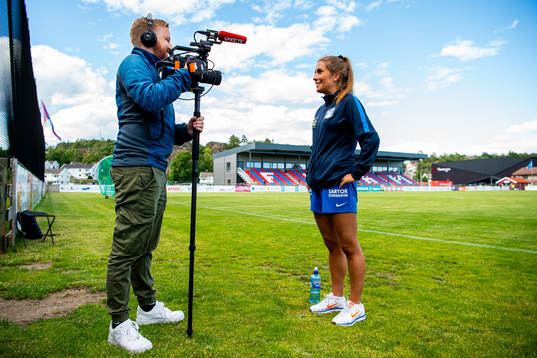 Renate Blindheim, head coach of Sotra, talks to the media