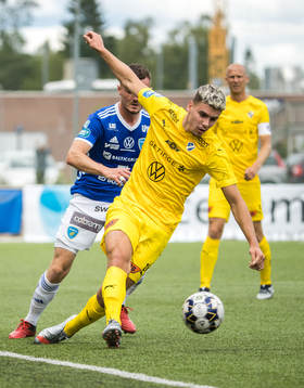 Halmstads Edvin Kurtulus och Umeås Aurelien Norest