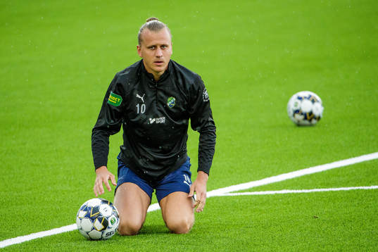Ljungskiles Jesper Westermark innan fotbollsmatchen i