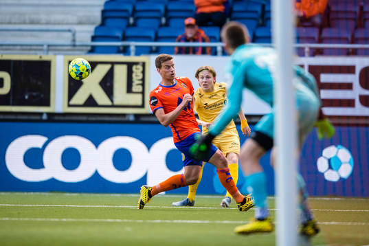 Jonas Grønner of Aalesund and Jens Petter Hauge of