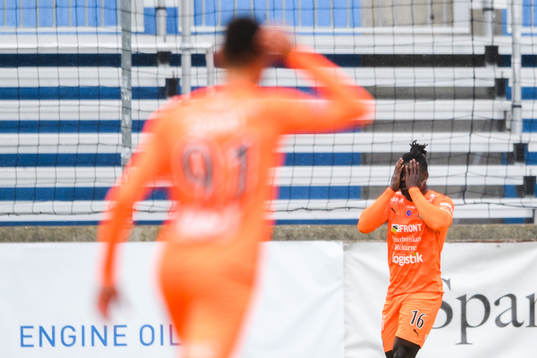 AFC Eskilstunas Samuel Nnamani deppar