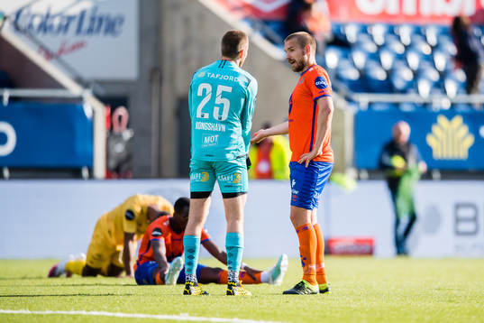 Gudmund Broks Kongshavn and Oddbjørn Lie of Aalesund