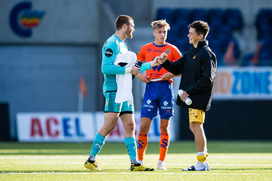 Gudmund Broks Kongshavn, Markus Seehusen Karlsbakk of