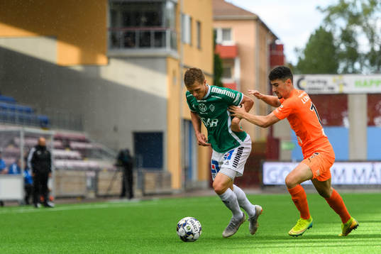 Brages André Kamp och AFC Eskilstunas Ismet Lushaku