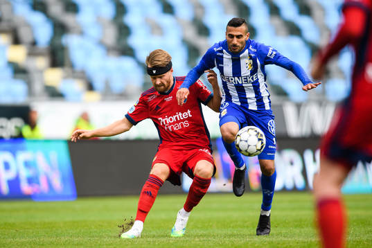 Djurgårdens Jacob Une Larsson och IFK Göteborgs Sargon
