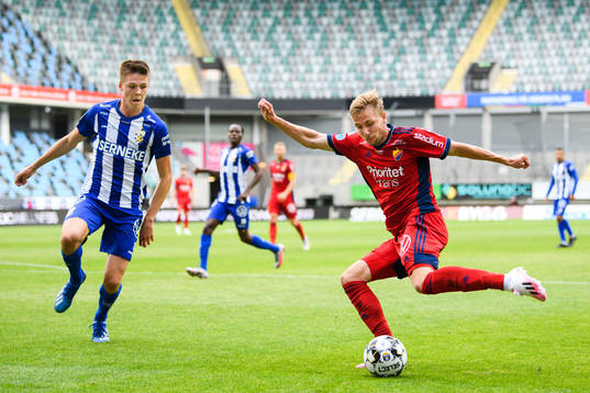 IFK Göteborgs Emil Holm och Djurgårdens Jonathan Ring