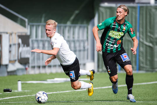 Örebros David Seger och Varbergs Hampus Zachrisson