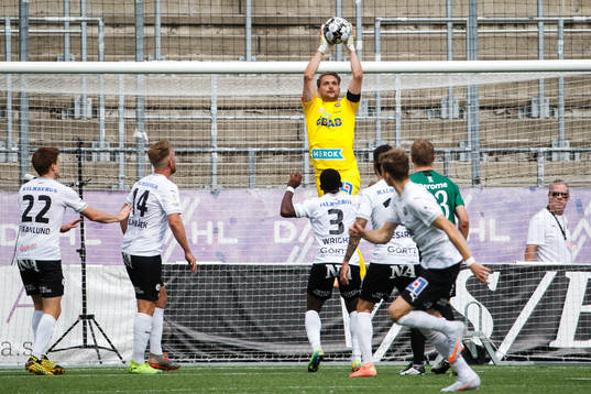 Örebros målvakt Oscar Jansson