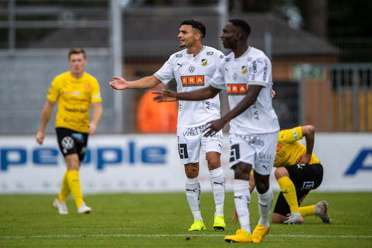 Häckens Ahmed Yasin och Godswill Ekpolo reagerar