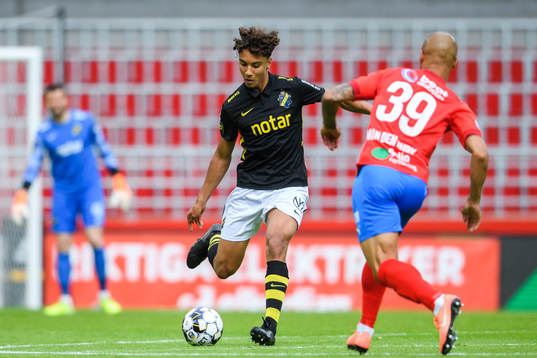 s Robin Tihi och Helsingborgs Anthony van