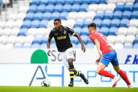 s Henok Goitom och Helsingborgs Armin Gigovic