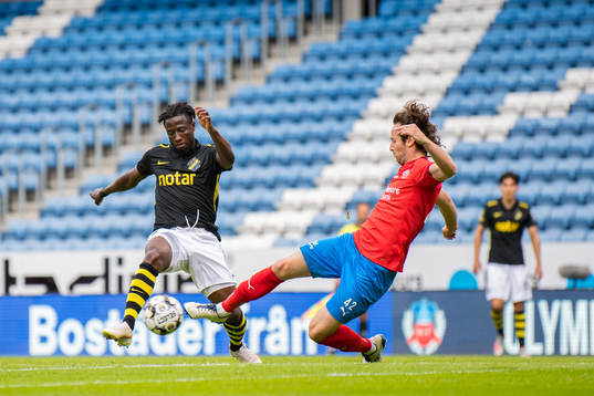 s Ebenezer Ofori och Helsingborgs Mikkel Mix Diskerud
