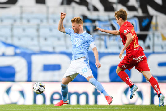Malmö FFs Anders Christiansen och IFK Norrköpings Ísak