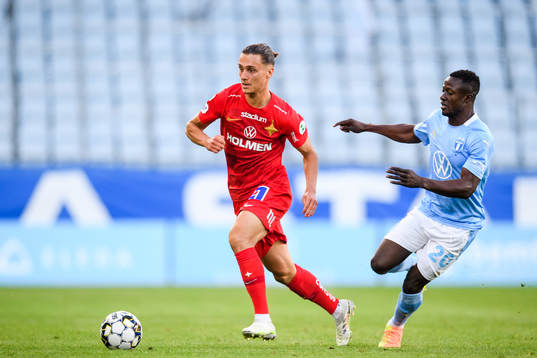 IFK Norrköpings Jonathan Levi och Malmö FFs Bonke Innocent