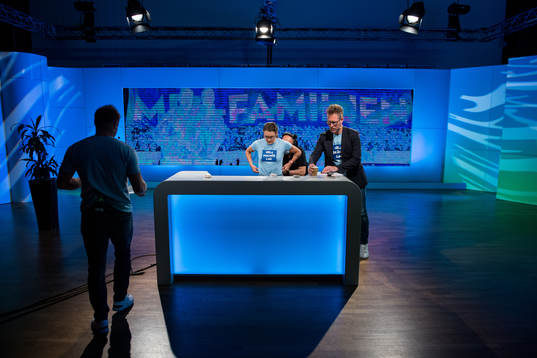 Saga Fredriksson och Magnus Svensson i Malmö FFs Studio i