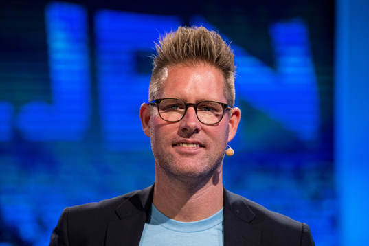 Magnus Svensson i Malmö FFs Studio i blått