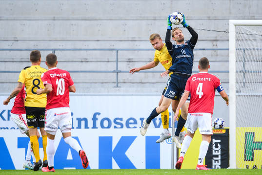 Kalmars målvakt Lucas Hägg Johansson och Elfsborgs Gustav