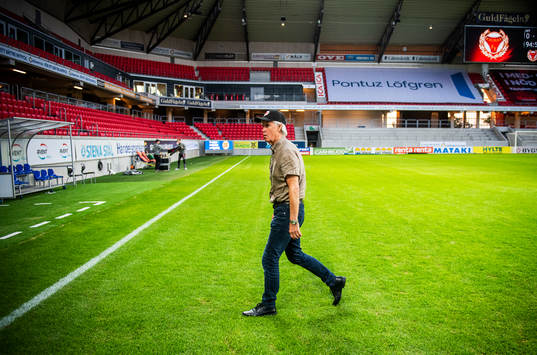 Kalmars tränare Nanne Bergstrand deppar