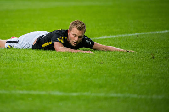 s Sebastian Larsson deppar