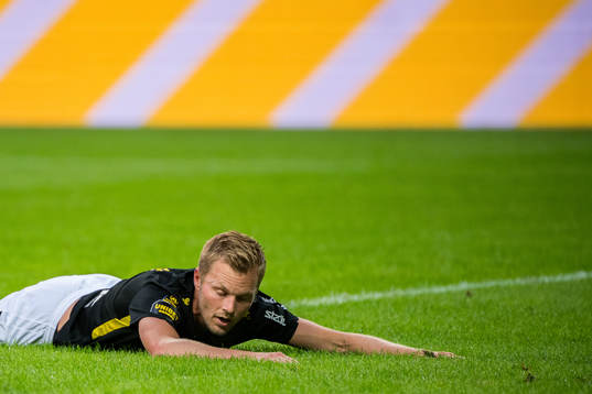 s Sebastian Larsson deppar