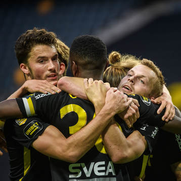 s Henok Goitom jublar med Daniel Granli och Sebastian