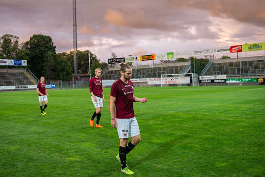 Qvidings Daniel Tidstrand deppar
