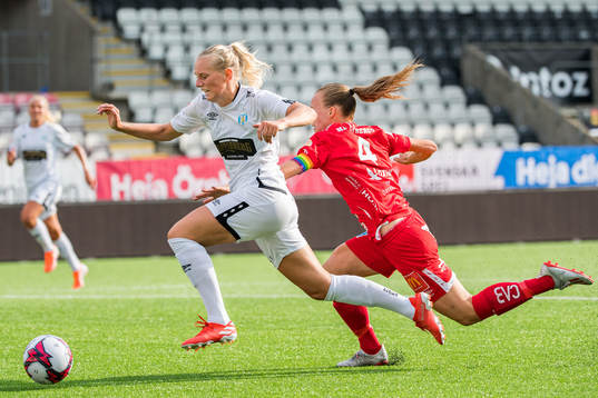 Göteborgs Stina Blackstenius och Örebros Frida