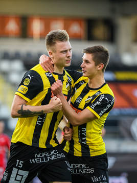 Häckens Alexander Söderlund och Leo Bengtsson jublar