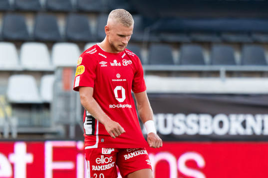 Elfsborgs Simon Strand deppar