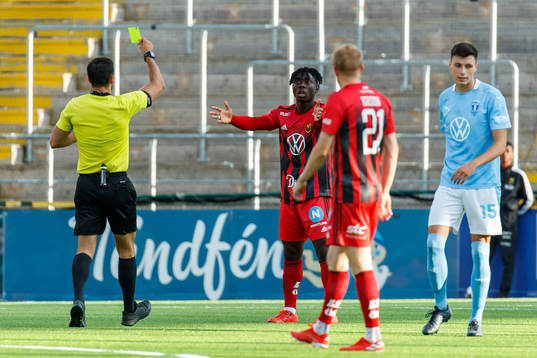 Östersunds Jordan Attah Kadiri tilldelas en varning
