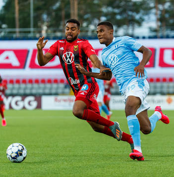 Östersunds Noah Sonko Sundberg och Malmö FFs Amin Sarr