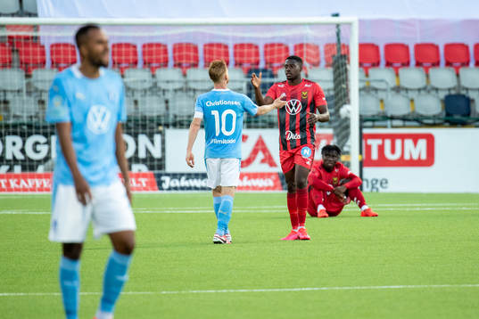 Malmö FFs Anders Christiansen tackar Östersunds Isak