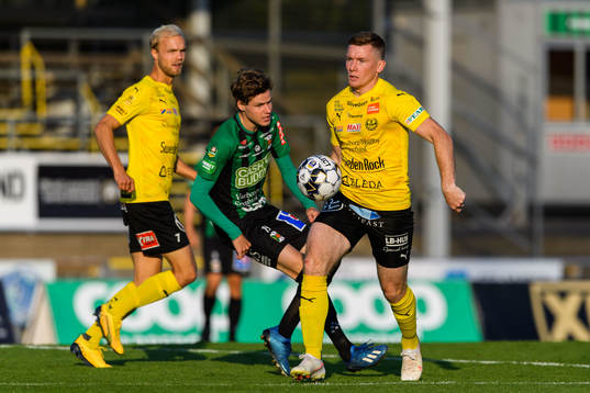 Varbergs Gustav Norlin och Mjällbys Viktor Agardius