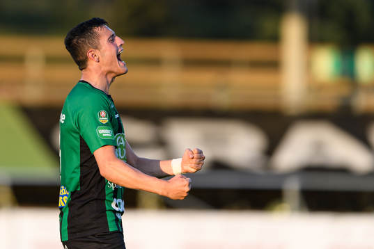 Varbergs Astrit Selmani jublar