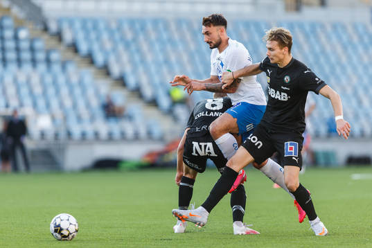 Örebros Jake Larsson och IFK Norrköpings Sead Haksabanovic