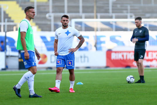 IFK Norrköpings Sead Haksabanovic innan fotbollsmatchen i