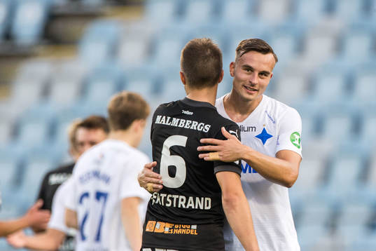 IFK Norrköpings Henrik Castegren kramar om Örebros