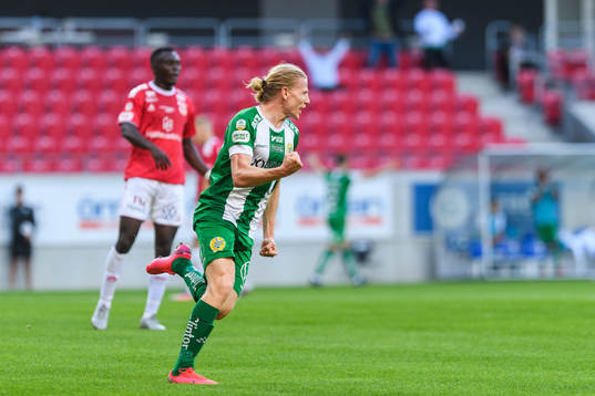 Hammarbys Gustav Ludwigson jublar
