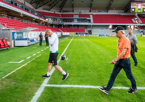 Hammarbys tränare Stefan Billborn och Kalmars tränare