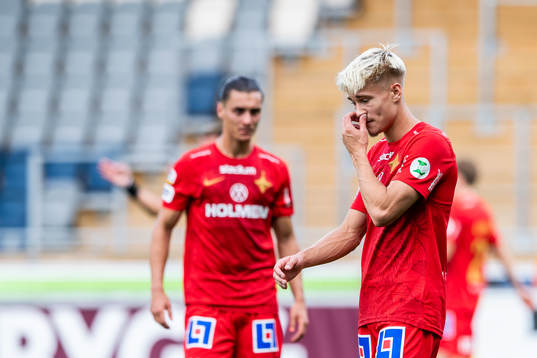 IFK Norrköpings Pontus Almqvist deppar