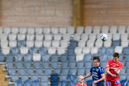 Sirius Yukiya Sugita och IFK Norrköpings Rasmus Stensbæk