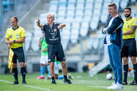 Kalmars tränare Nanne Bergstrand och Malmö FFs tränare