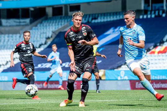 Kalmars Viktor Elm mot Malmö FFs Marcus Antonsson