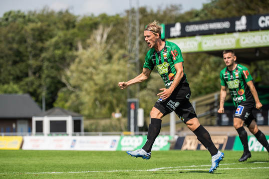 Varbergs Hampus Zachrisson jublar