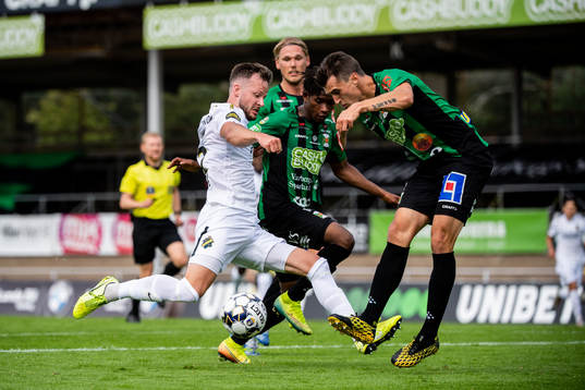 s Robert Lundström och Varbergs Jon Birkfeldt
